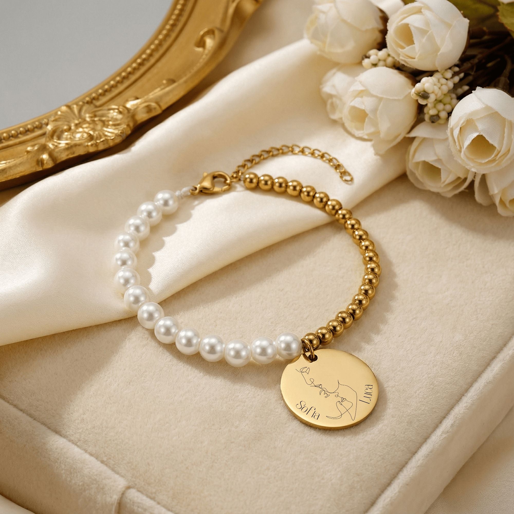 Premium Pearl & Gold Coin Bracelet: Mother of Pearl