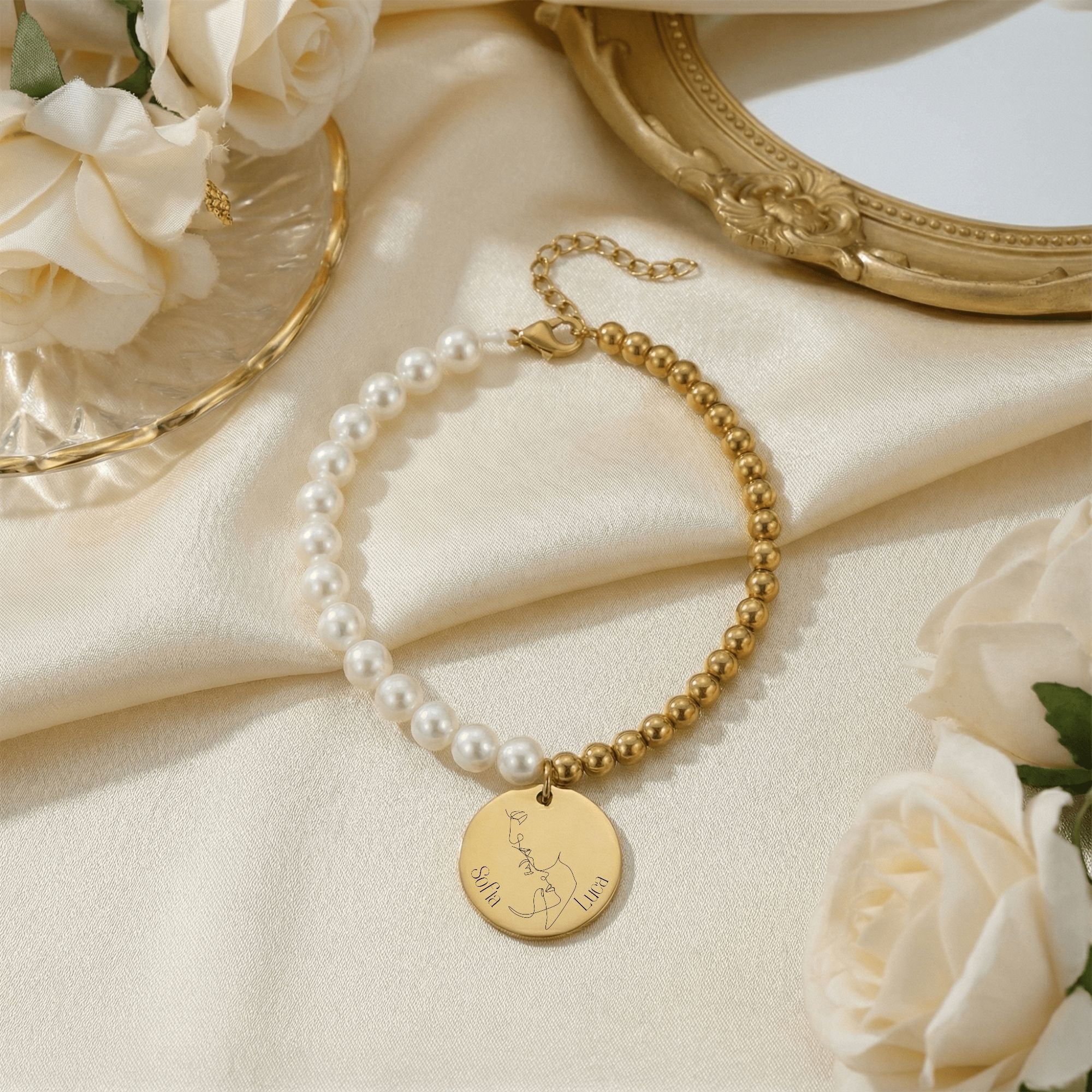 Premium Pearl & Gold Coin Bracelet: Mother of Pearl