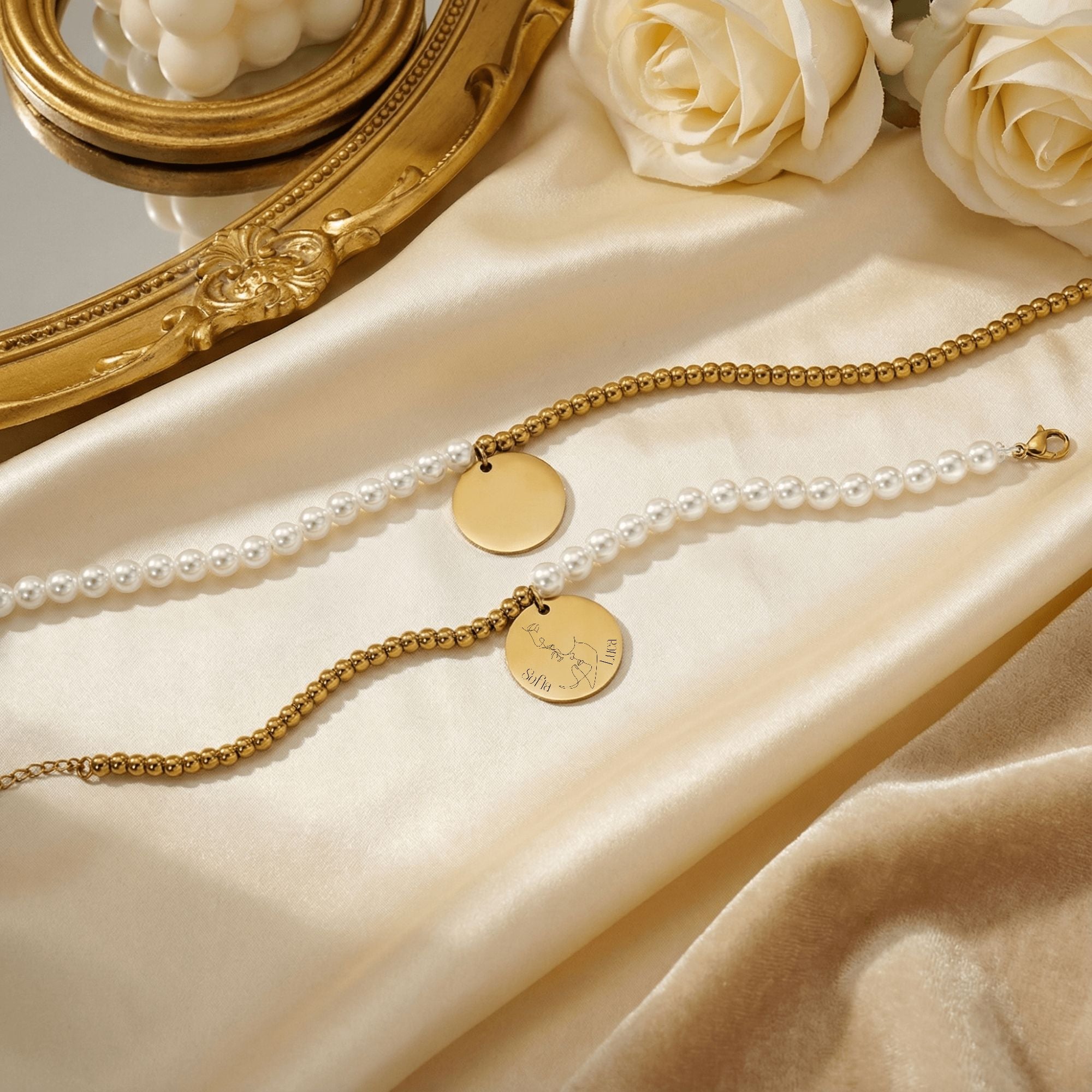 Premium Pearl & Gold Coin Bracelet: Mother of Pearl